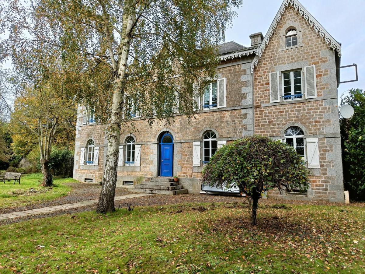 Maison La Motte With Bicycle Parking Saint-Hilaire-du-Harcouet Ngoại thất bức ảnh